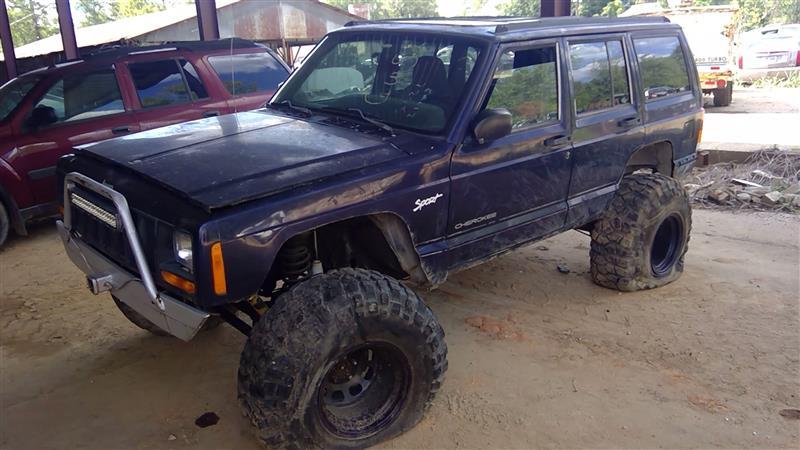 Donor vehicle 1998 Jeep Cherokee (Stock #239322)