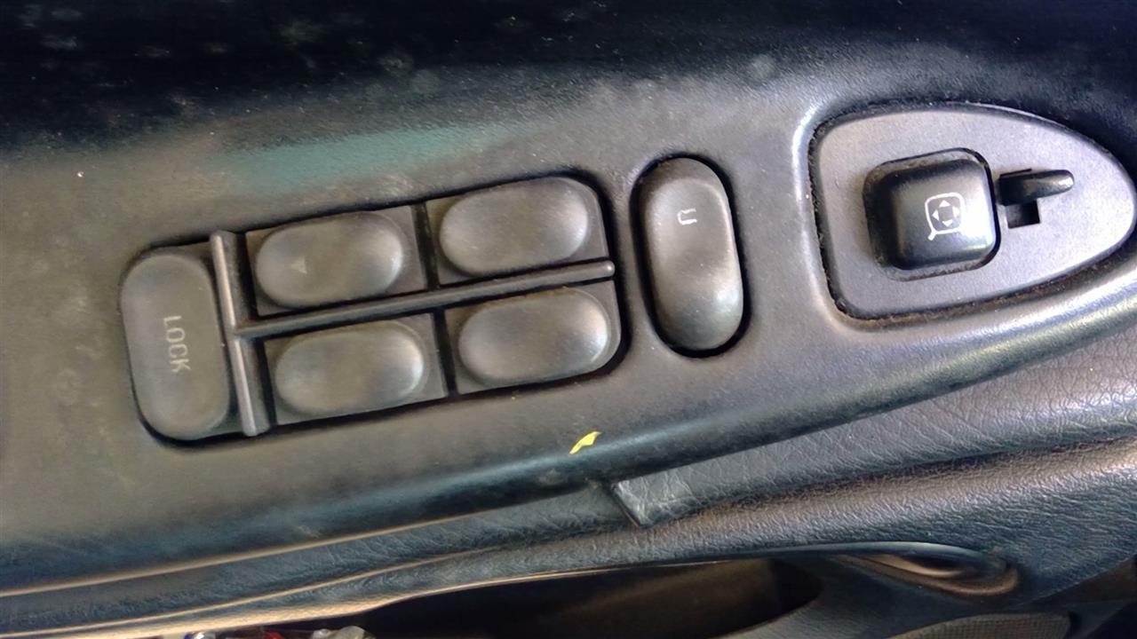 1998 Ford Mustang Front Door Window Master Switch