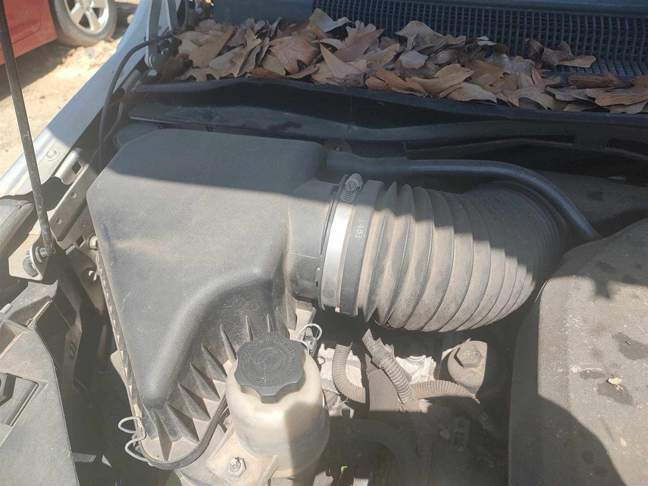2011 2012 2013 2014 Volkswagen Routan Air Cleaner Intake Filter Box 3.6L