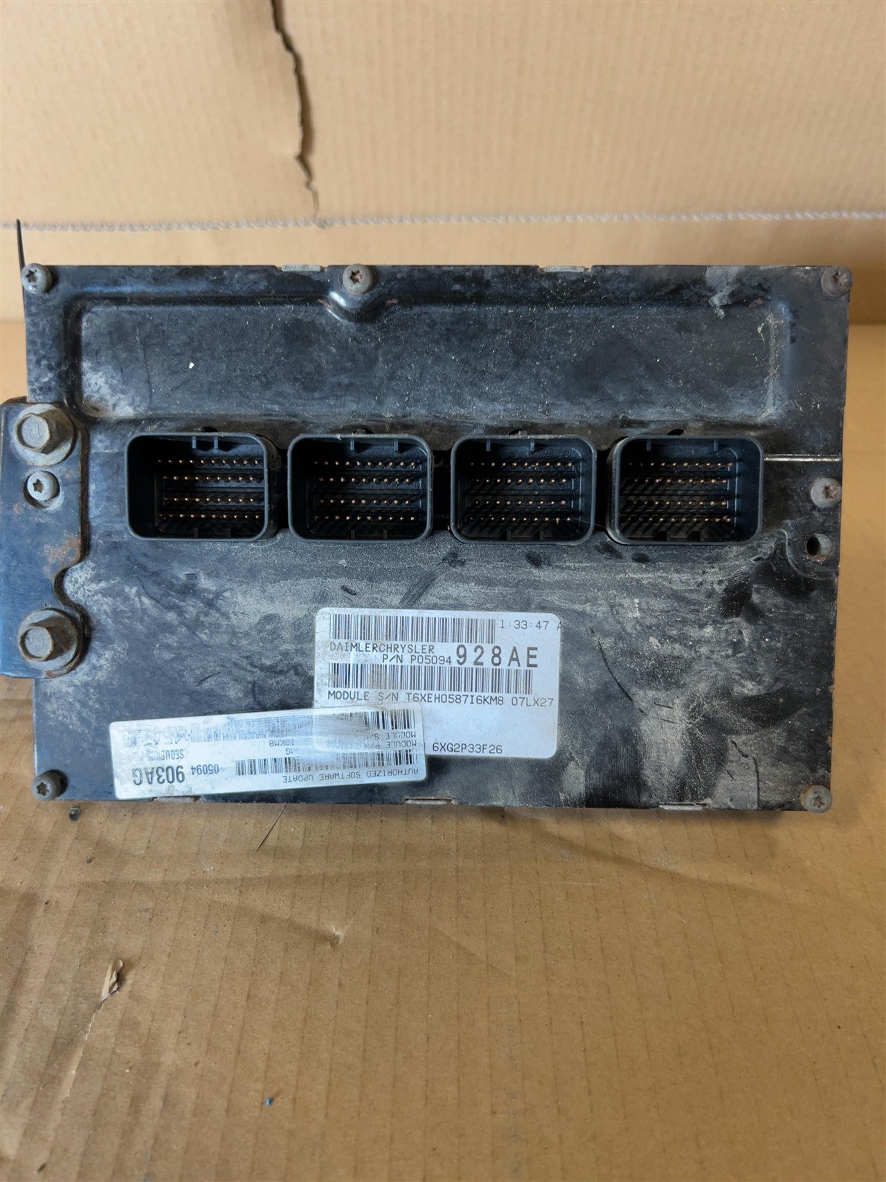 2007 Chrysler 300, Dodge Charger, Dodge Magnum Engine Control Module ECU ECM PCM Electronic LH front compartment