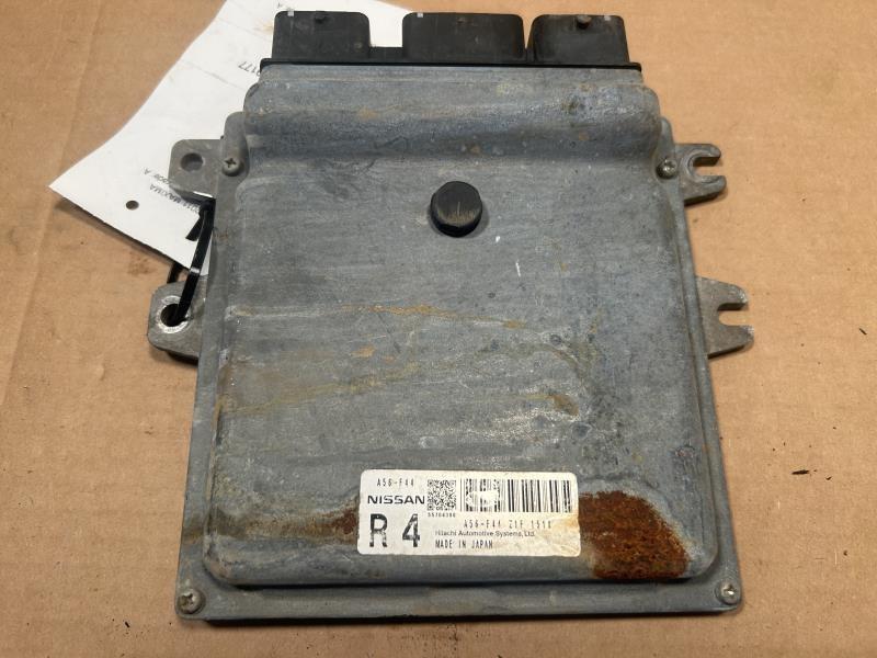2011 Nissan Maxima Engine Control Module ECU ECM PCM Electronic RH inner fender AT CVT