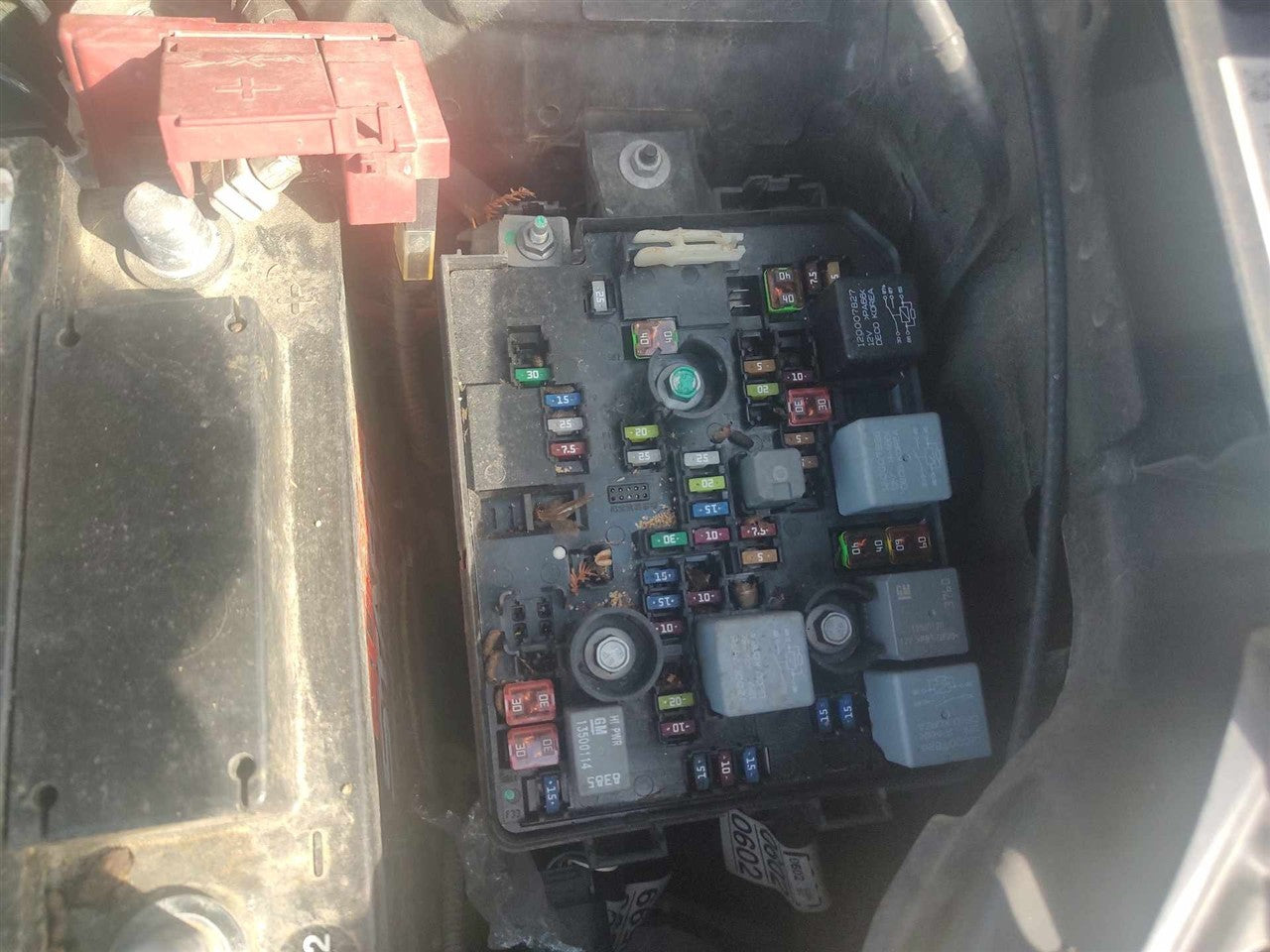 2015 2016 Buick Encore Engine Bay Fuse Box Relay Panel VIN B 8th digit opt LUV