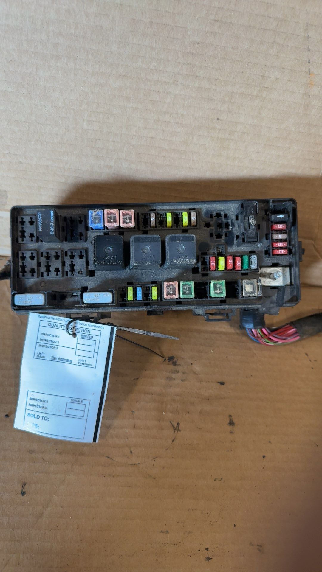 2009 2010 Chrysler 300, Dodge Charger Engine Bay Fuse Box Relay Panel compartment