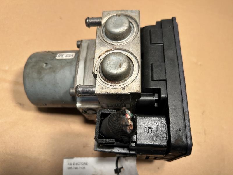 2019 2020 2021 Dodge 2500, Dodge 3500 ABS Anti Lock Brake Pump Control Module assembly