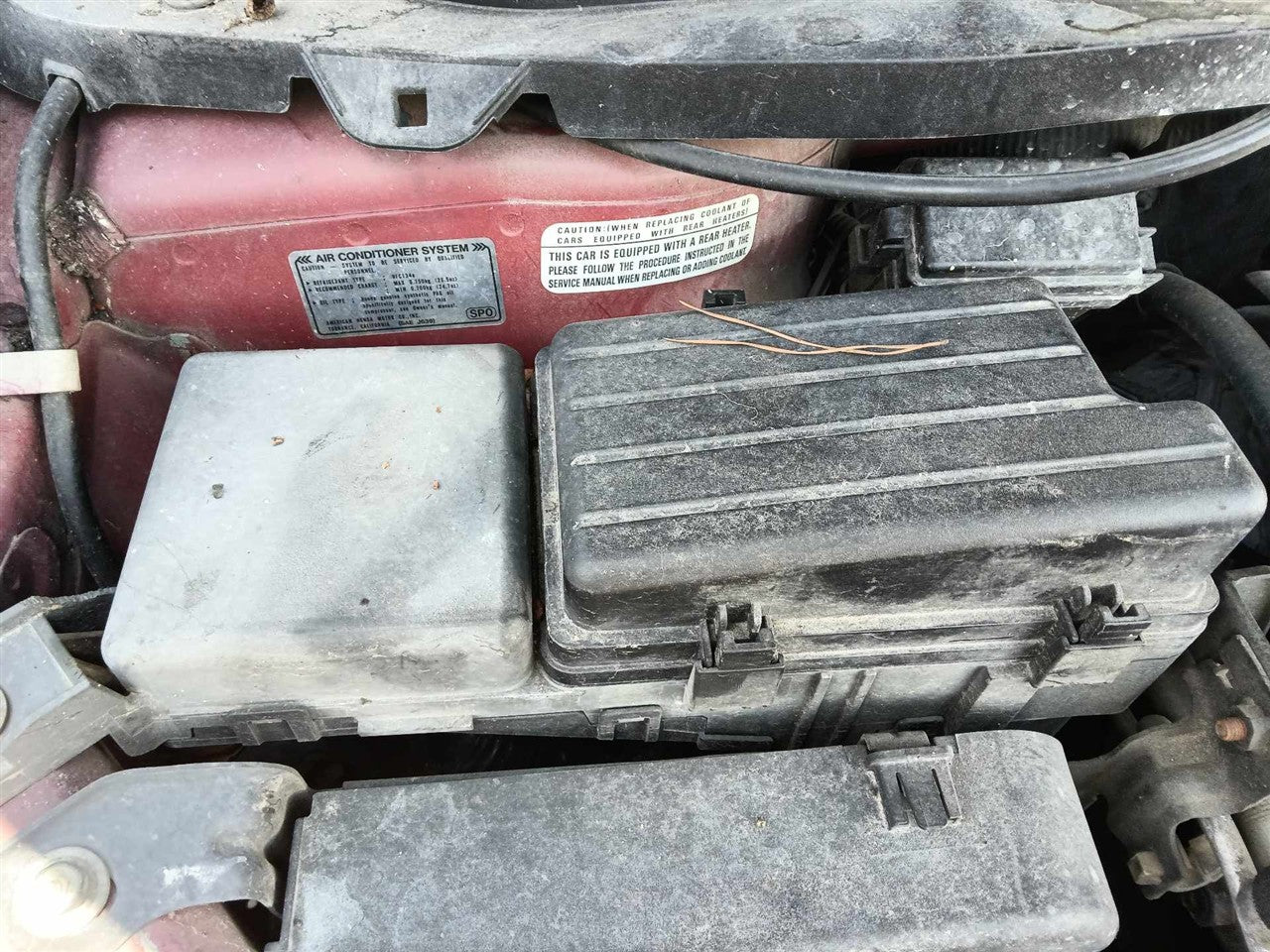 2005 thru 2010 Honda Odyssey Engine Bay Fuse Box Relay Panel compartment