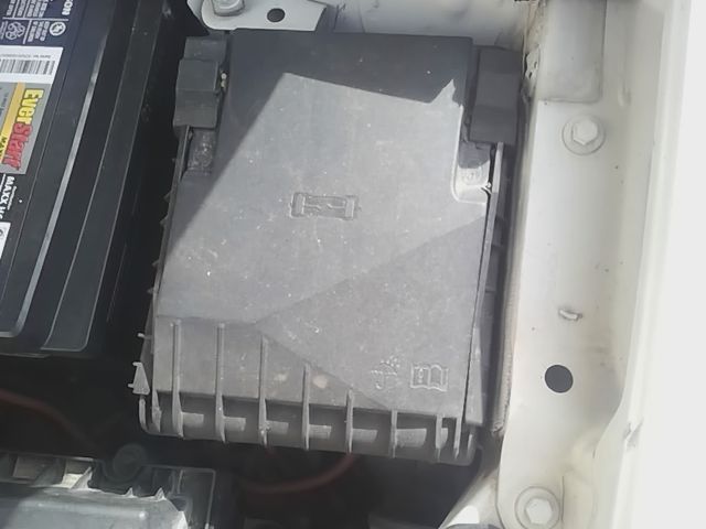2010 thru 2022 Volkswagen Passat, Volkswagen Jetta, Volkswagen Jetta GLI Engine Bay Fuse Box Relay Panel compartment