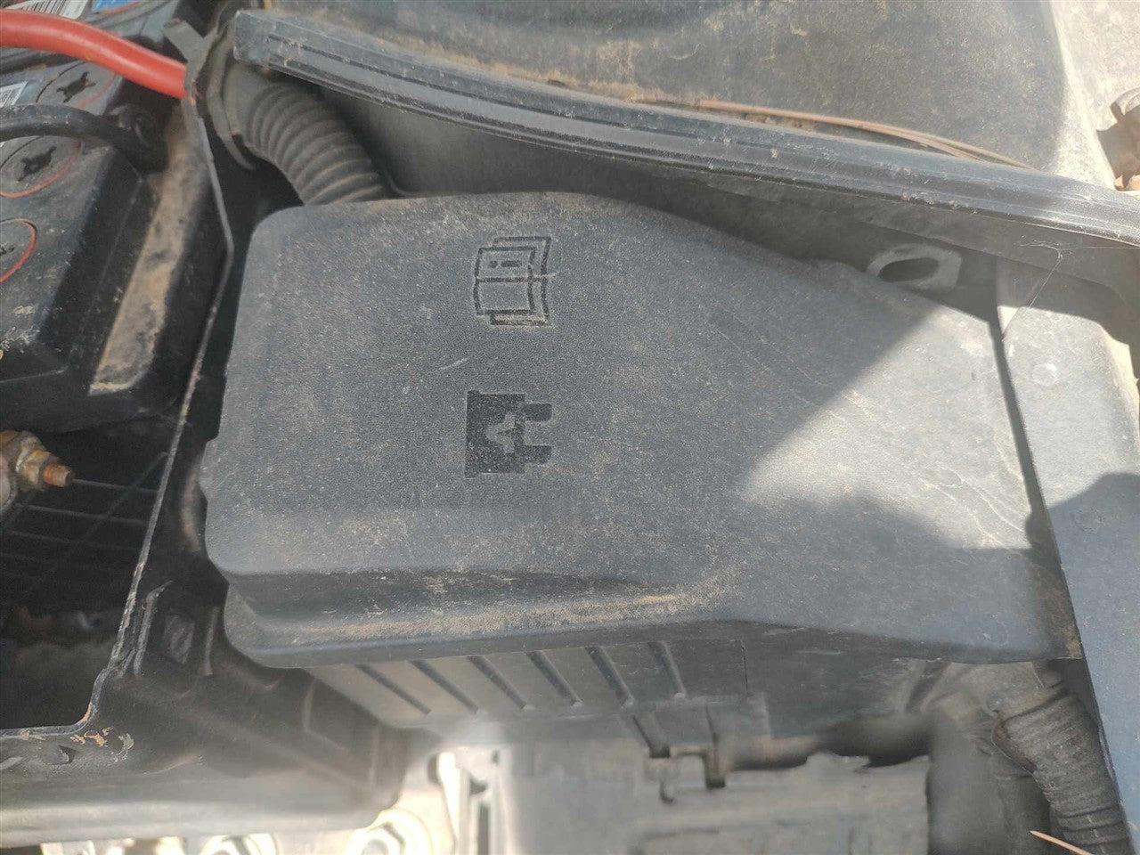 1970 thru 2018 Volvo, Volvo S60, Volvo XC60, Volvo V60 Engine Bay Fuse Box Relay Panel
