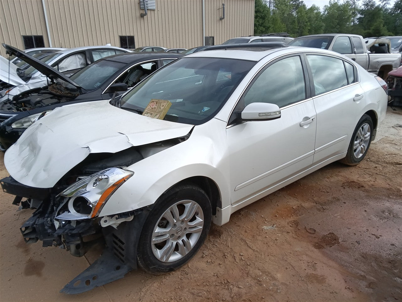 Donor vehicle 2011 Nissan Altima (Stock #261499)