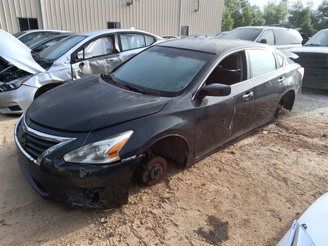 Donor vehicle 2015 Nissan Altima (Stock #261495)