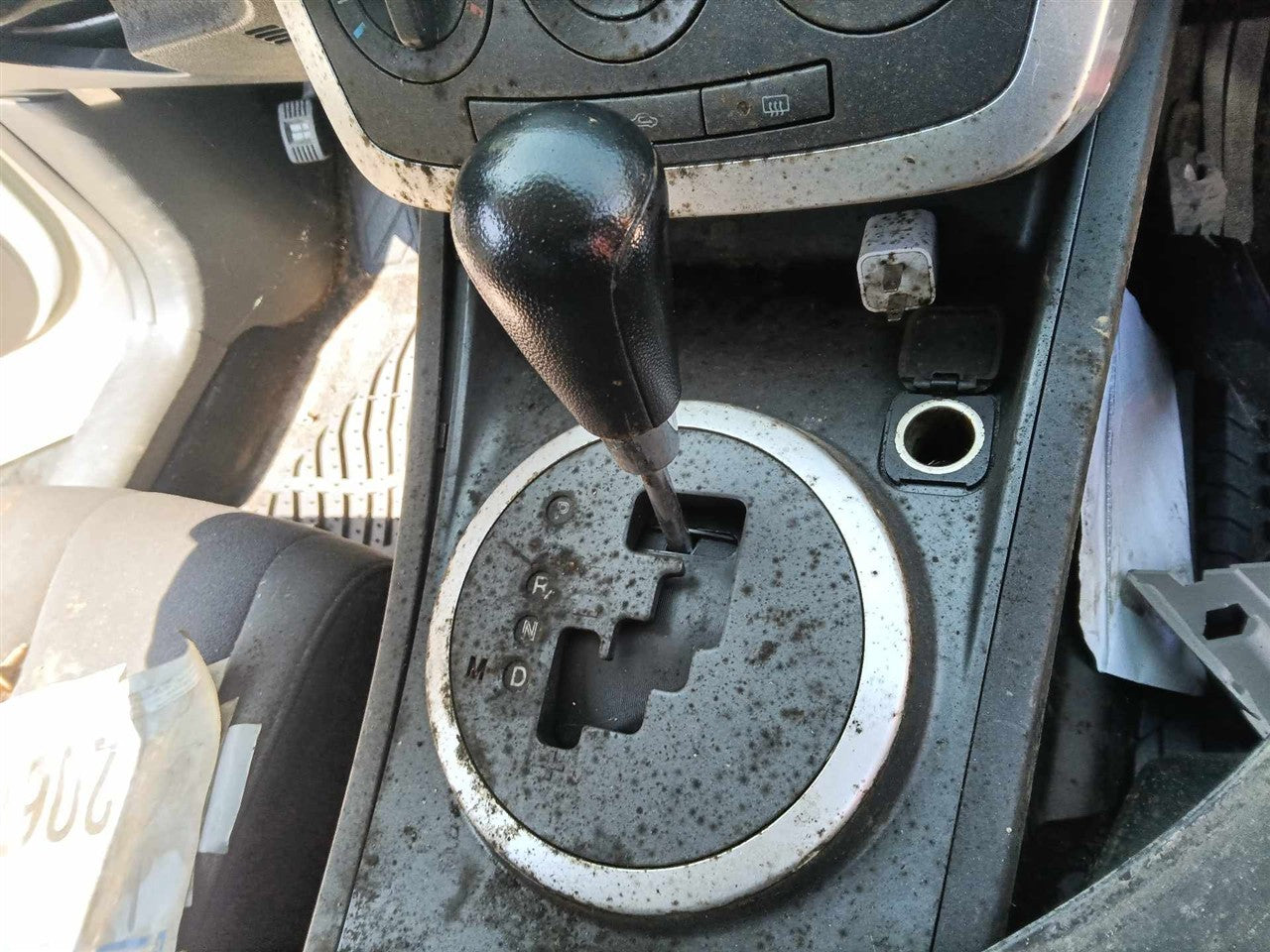 2008 Mazda CX7 Transmission Gear Shifter Assembly