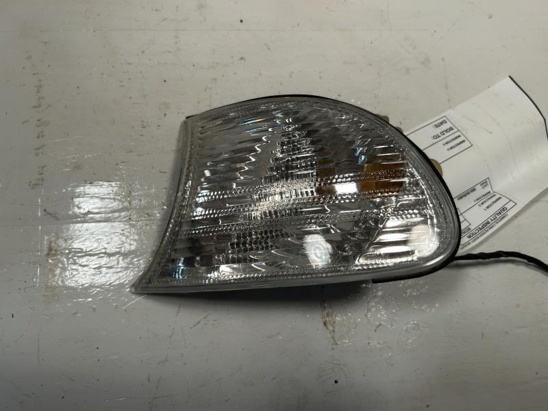 2001 2002 2003 BMW 325I, BMW 330I Driver Side Left Front Lamp Side Marker with clear lens L