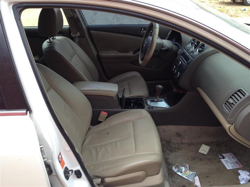 2007 Nissan Altima Passenger Side Right Seat Front bucket air bag leather manual R
