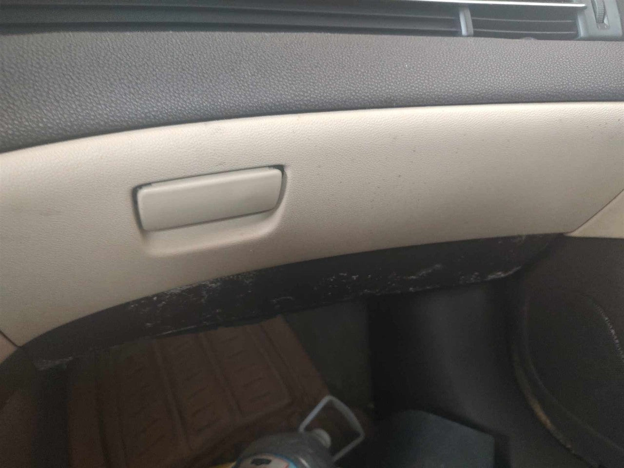2015 Chevrolet Malibu Glove Box Compartment