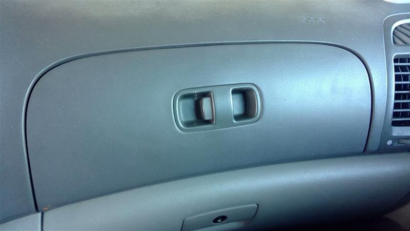 2009 KIA Sedona Glove Box Compartment