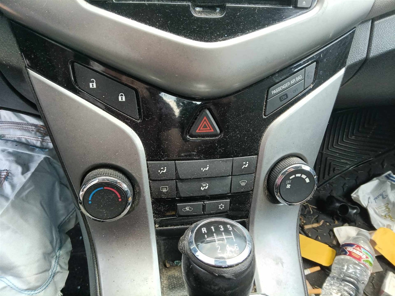 2011 2012 Chevrolet Cruze, Chevrolet Orlando AC Heater Temperature Climate Control Unit without heated seat
