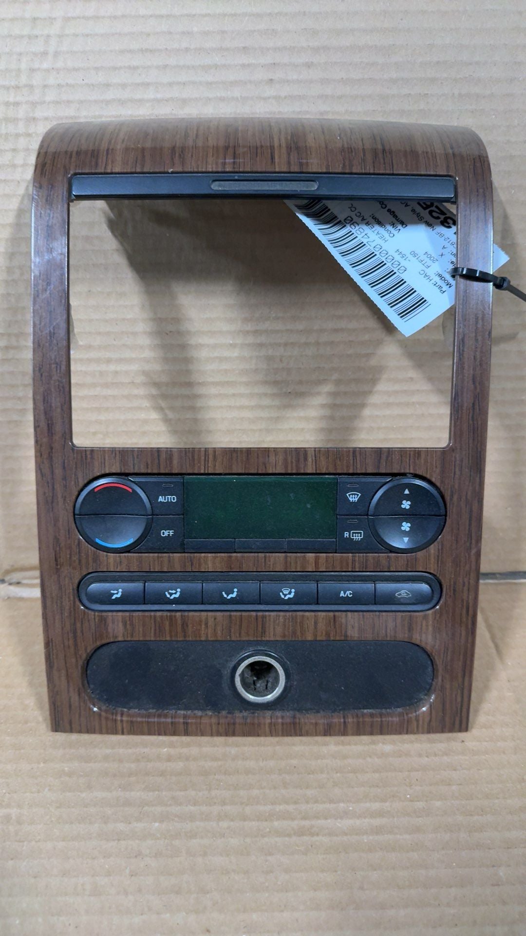 2004 2005 Ford F150 AC Heater Temperature Climate Control Unit with automatic heated back glass