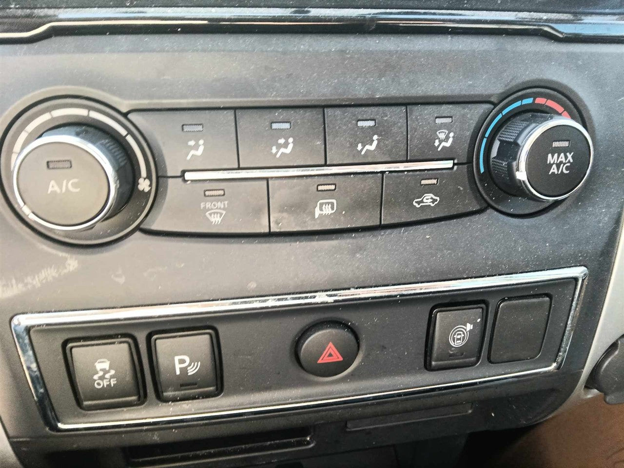 2019 2020 2021 Nissan Titan, Nissan Titan XD AC Heater Temperature Climate Control Unit S