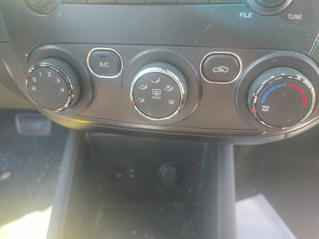2017 2018 KIA Forte AC Heater Temperature Climate Control Unit manual