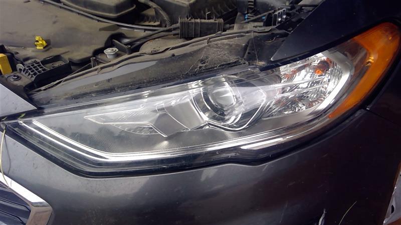 2017 2018 2019 2020 Ford Fusion Driver Side Left Headlight Headlamp Assembly halogen without LED accent L
