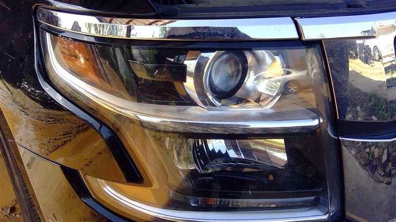 2018 2019 2020 Chevrolet Suburban 1500, Chevrolet Tahoe, Chevrolet Suburban 3500 Passenger Side Right Headlight Headlamp