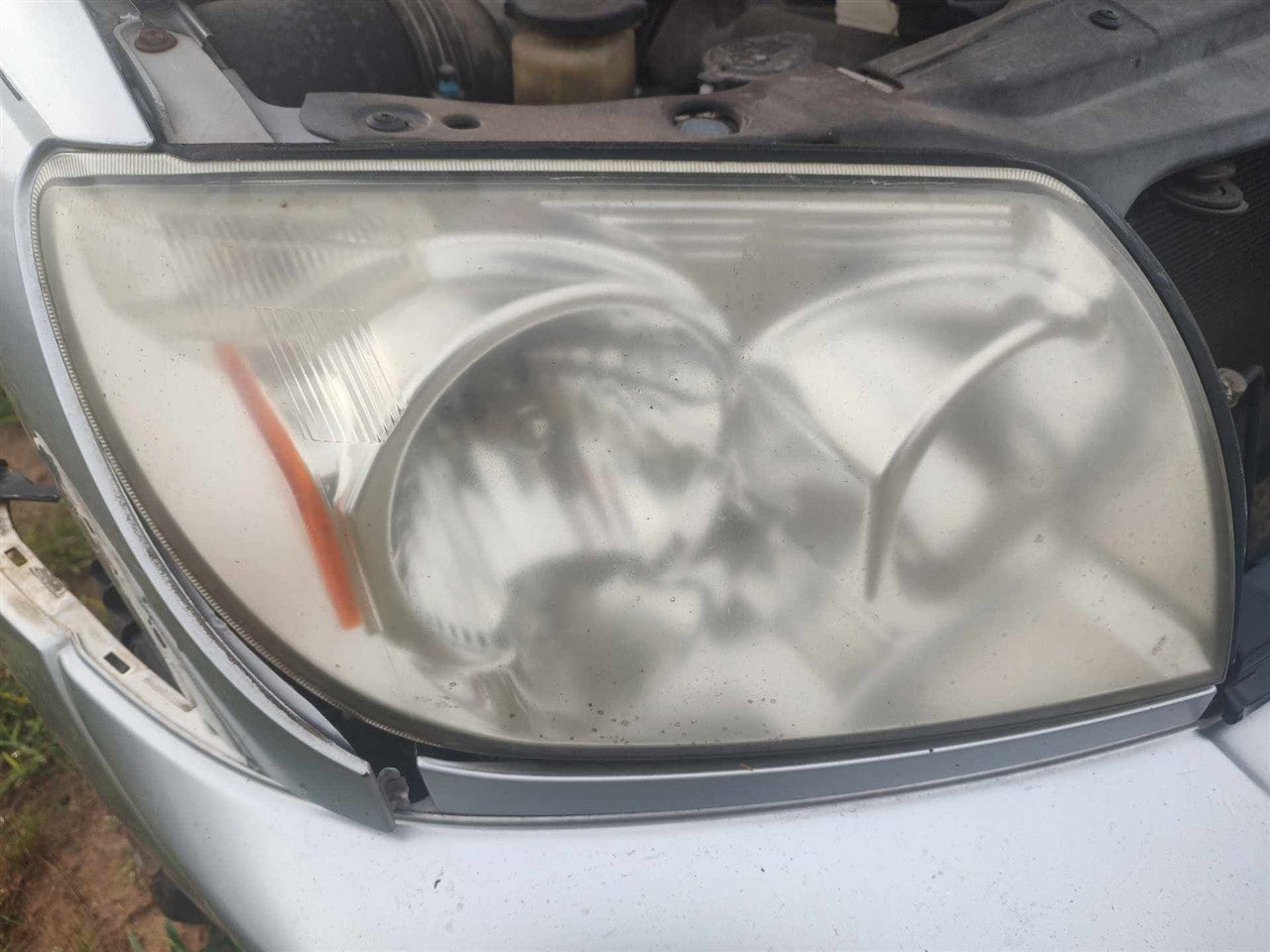 2003 2004 2005 Toyota 4 Runner Passenger Side Right Headlight Headlamp Assembly R