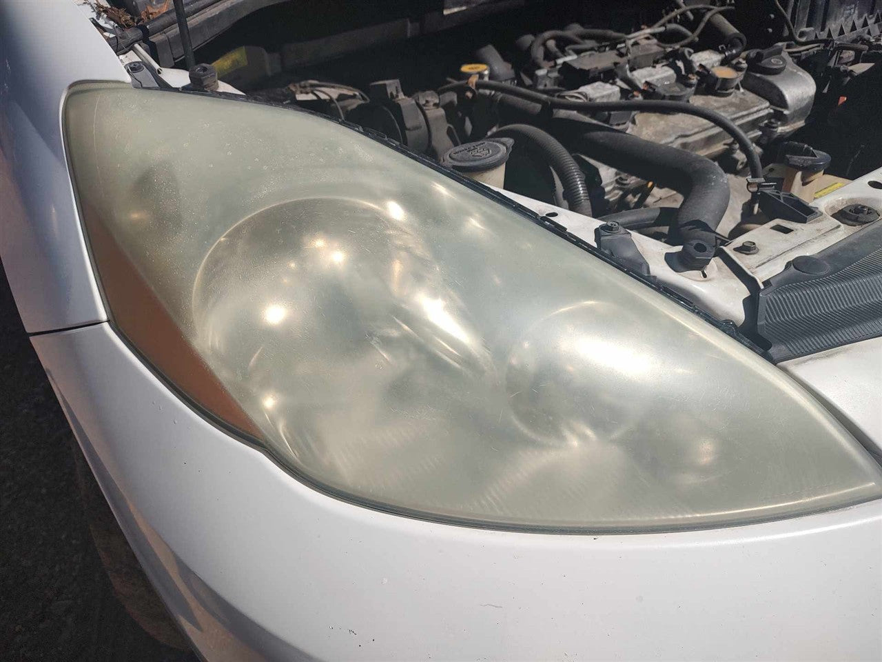 2006 thru 2010 Toyota Sienna Passenger Side Right Headlight Headlamp Assembly R halogen