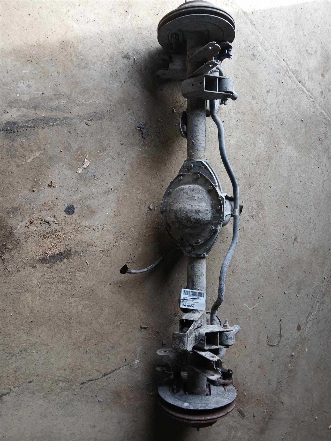 2002 thru 2009 Chevrolet Trailblazer, GMC Envoy, Isuzu Ascender, Buick Rainier and 1 more Axle Assembly RR