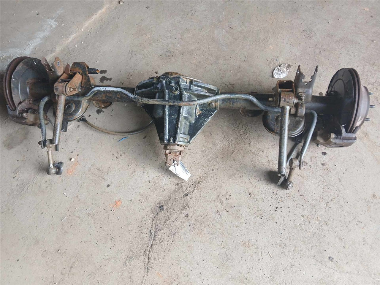 2002 thru 2009 Chevrolet Trailblazer EXT, GMC Envoy XL, Saab 9 7X, Isuzu Ascender and 4 more Axle Assembly RR