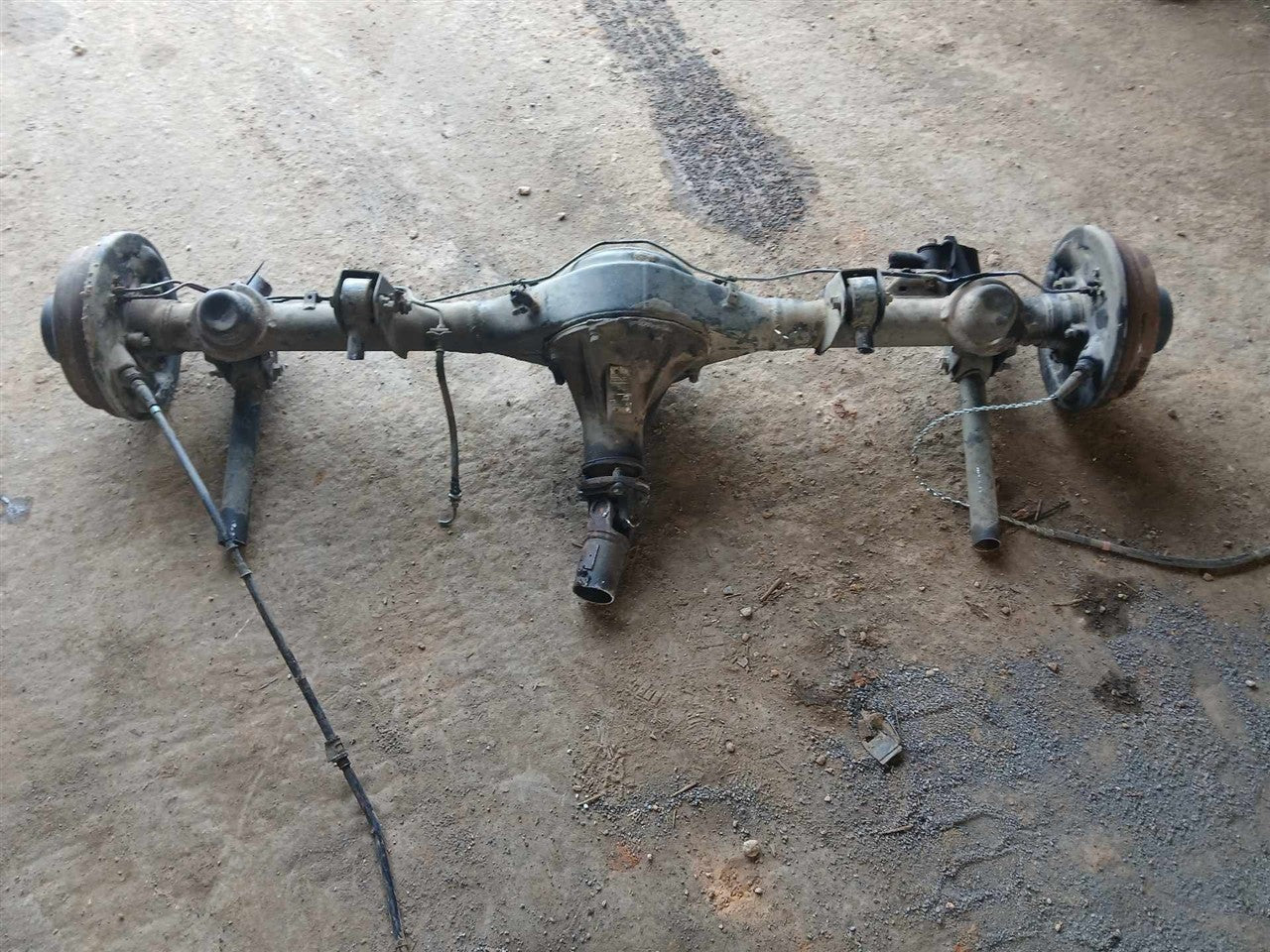 2000 2001 2002 2003 Suzuki Vitara Axle Assembly RR 2.0L Base