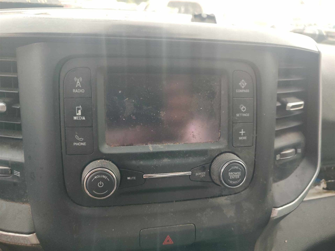 2020 Dodge 1500 Radio Stereo Audio Head Unit new style 6 lug wheel display and receiver