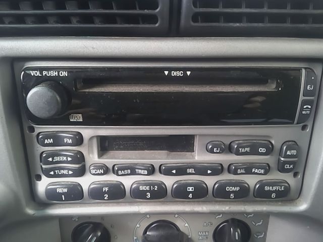 2001 2002 Ford Explorer Radio Stereo Audio Head Unit AM FM cassette CD