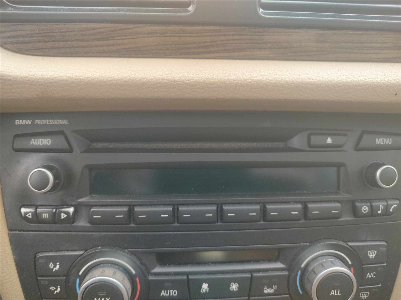 2010 thru 2016 BMW Z4, BMW 128I, BMW 135I, BMW 328I and 5 more Radio Stereo Audio Head Unit AM FM CD receiver with satellite