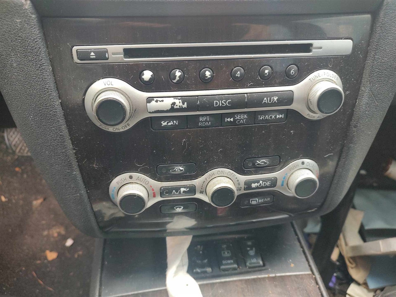 2012 2013 2014 Nissan Maxima Radio Stereo Audio Head Unit control and climate front dash mounted