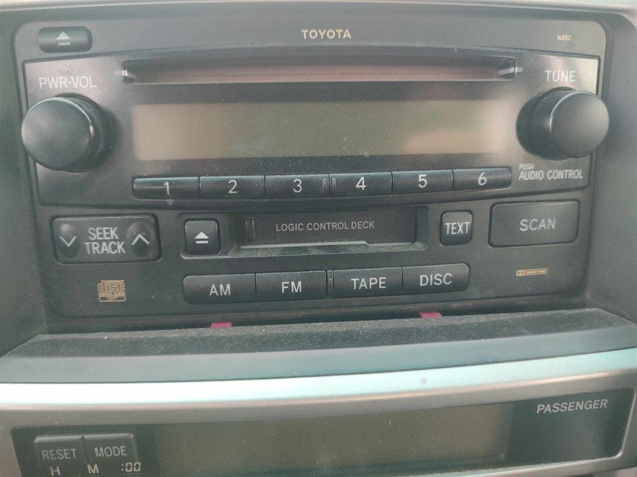 2003 2004 2005 Toyota 4 Runner Radio Stereo Audio Head Unit receiver CD and cassette Fujitsu Ten manufacturer