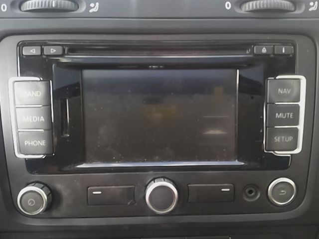 2012 thru 2017 Volkswagen CC, Volkswagen Jetta, Volkswagen Jetta GLI, Volkswagen Beetle and 3 more Radio Stereo Audio Head