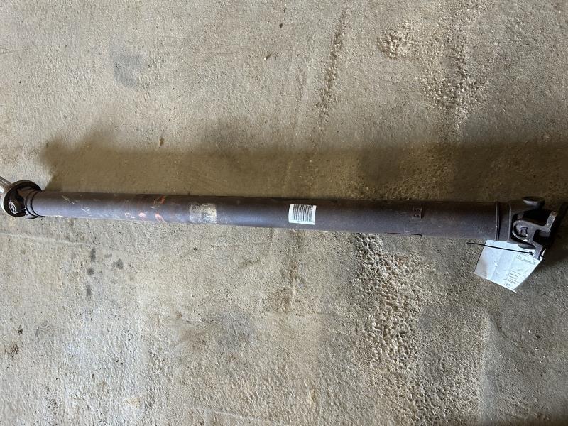 2003 2004 2005 Ford Expedition Drive Shaft Rear 4x2 8.8 ring gear