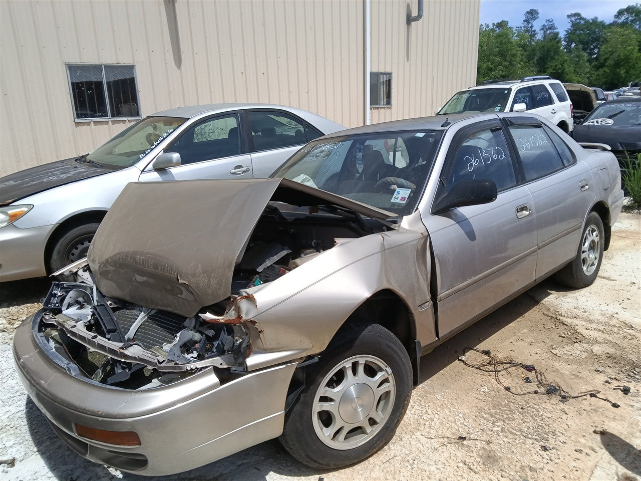 Donor vehicle 1996 Toyota Camry (Stock #261562)