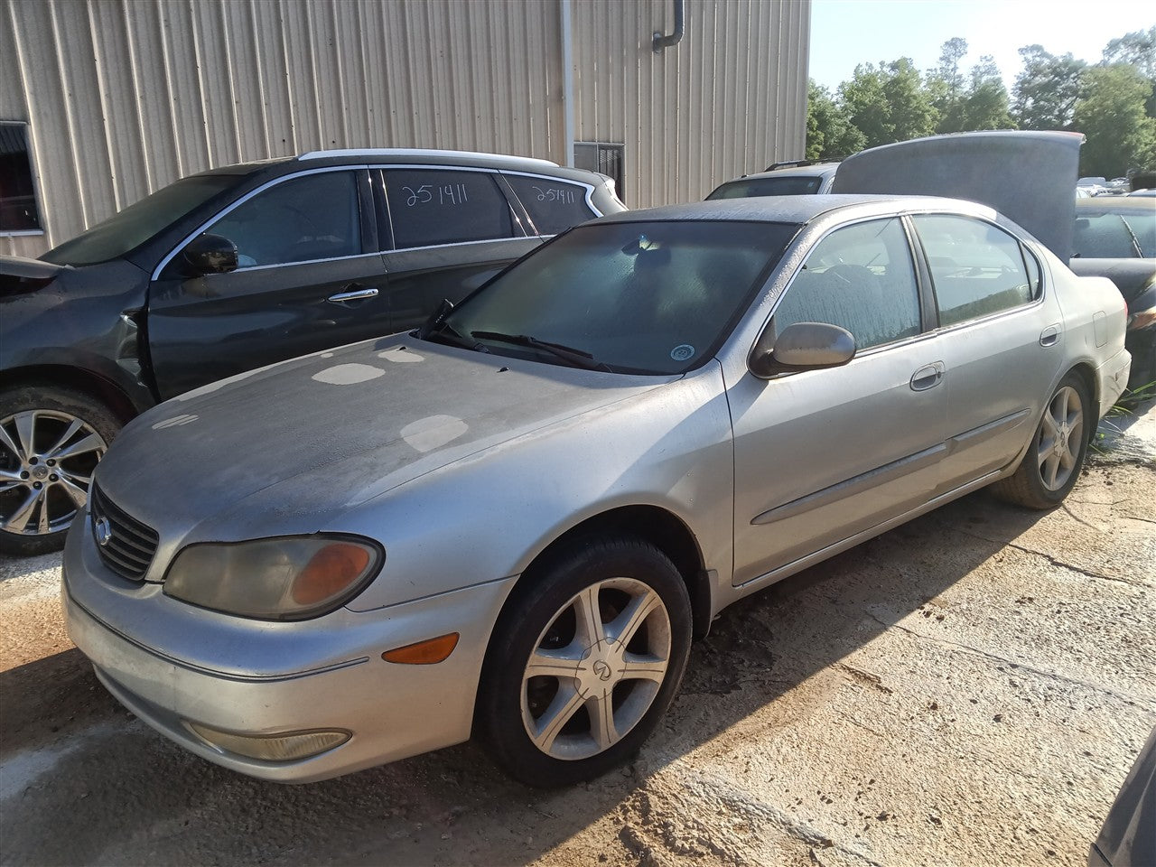 Donor vehicle 2002 Infiniti I35 (Stock #261568)
