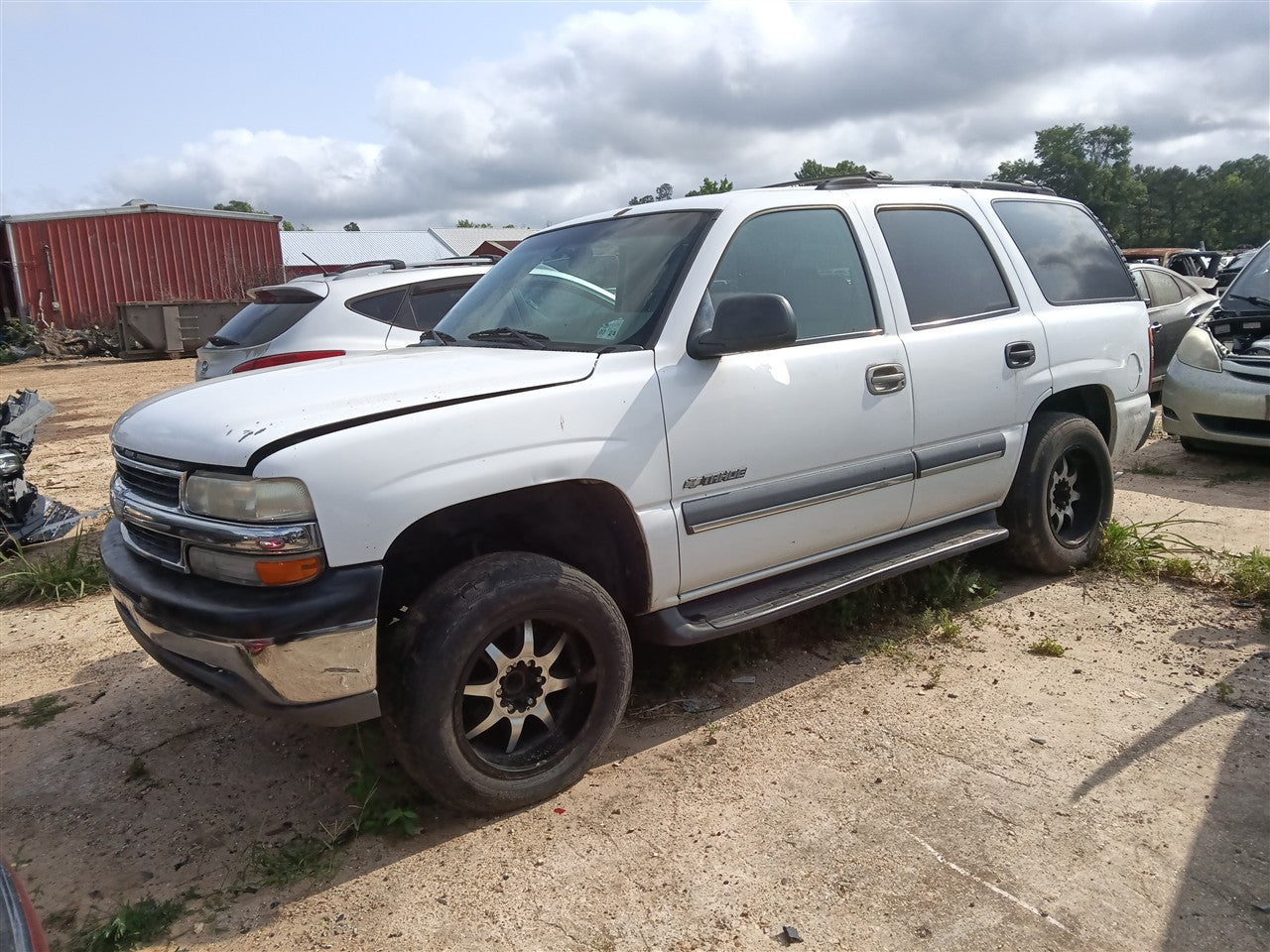 Donor vehicle 2003 Chevrolet Tahoe (Stock #261585)