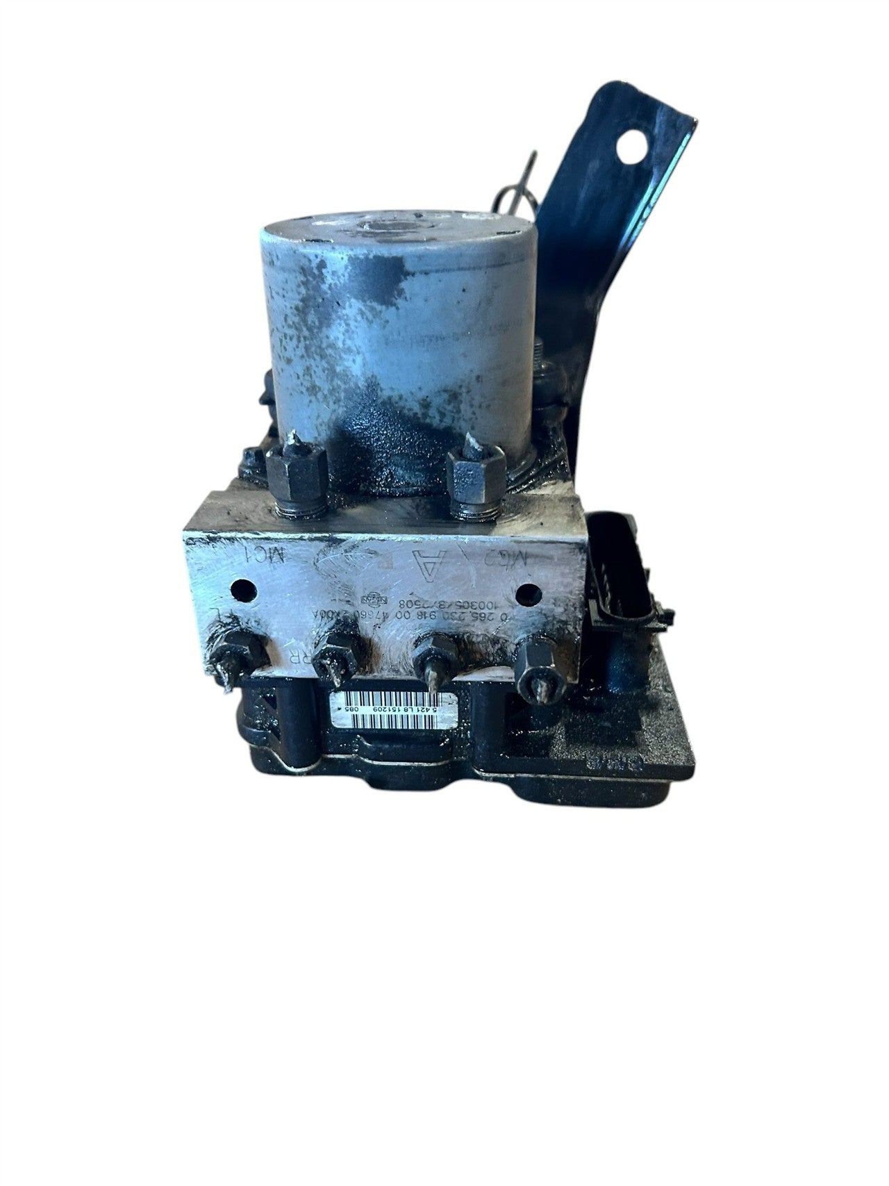 2010 Nissan Altima ABS Anti Lock Brake Pump Control Module Assembly under hood RH fender Sdn