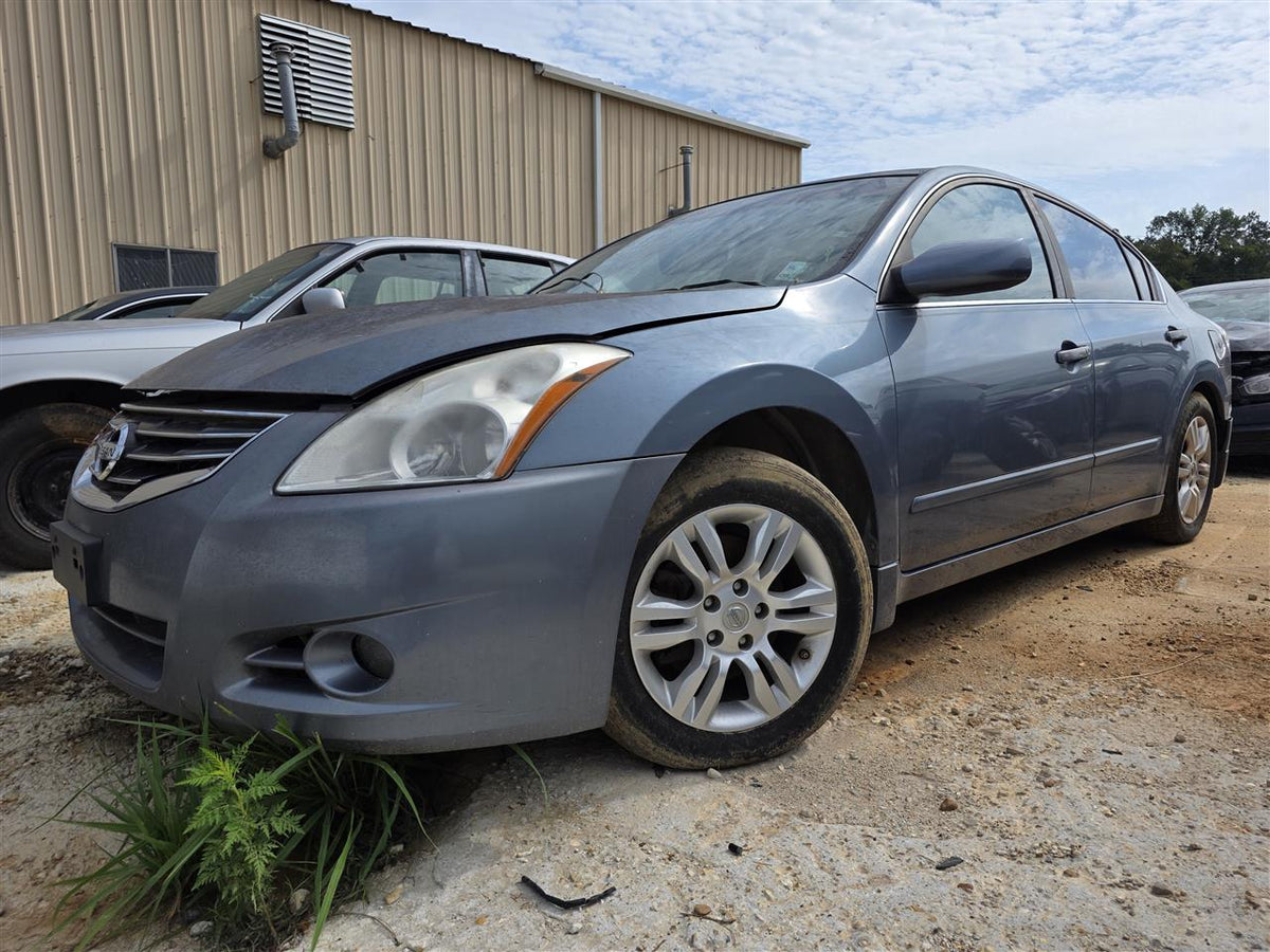 Donor vehicle 2011 Nissan Altima (Stock #261712)
