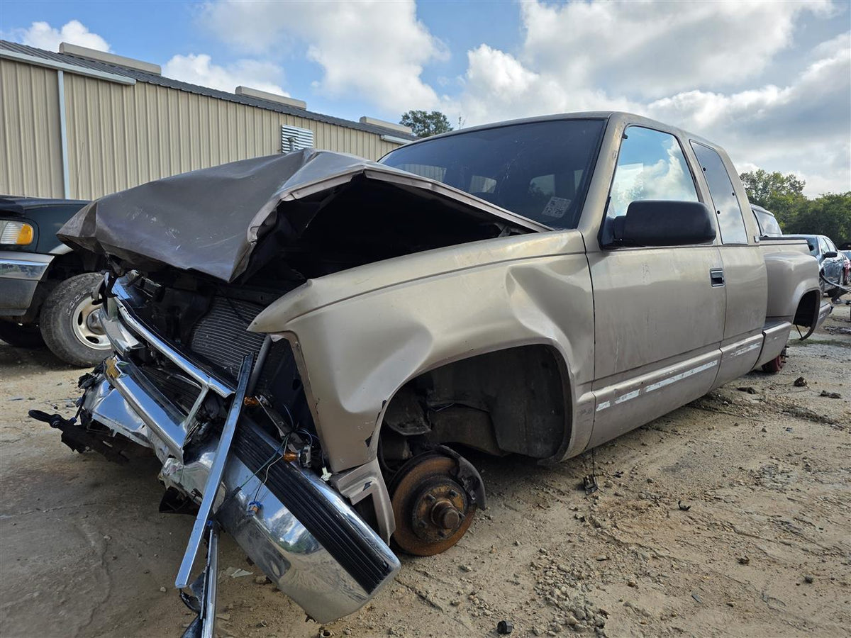 Donor vehicle 1994 Chevrolet 1500 (Stock #261730)