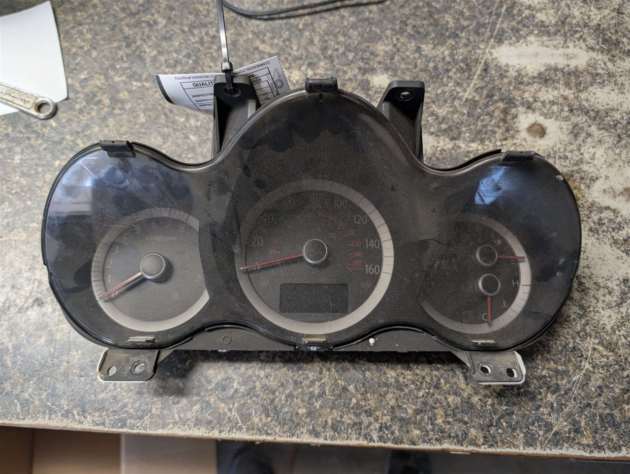 2009 2010 KIA Optima Speedometer Instrument Gauge Cluster 2.4L AT
