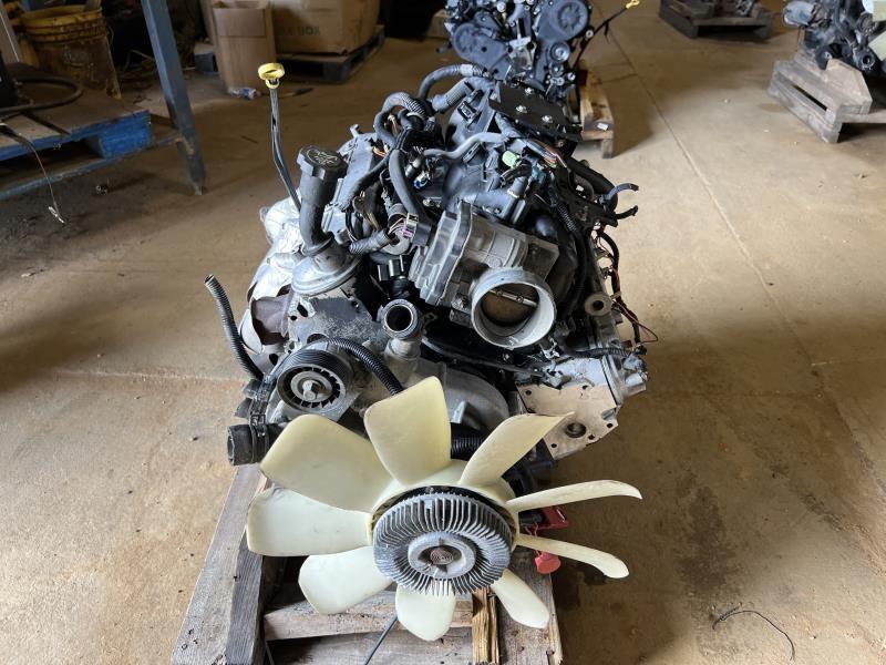 Donor vehicle 2004 Chevrolet Avalanche 1500 (Stock #249580)