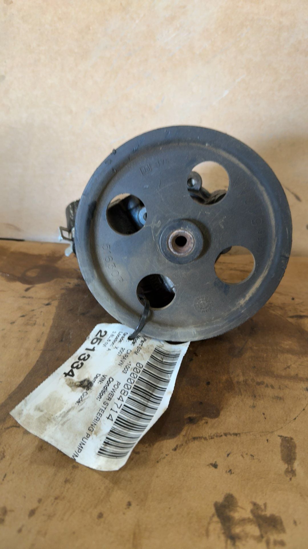 2001 thru 2007 Chrysler Town and Country, Dodge Caravan, Jeep Voyager Power Steering Pump 3.8L 6 Cylinder