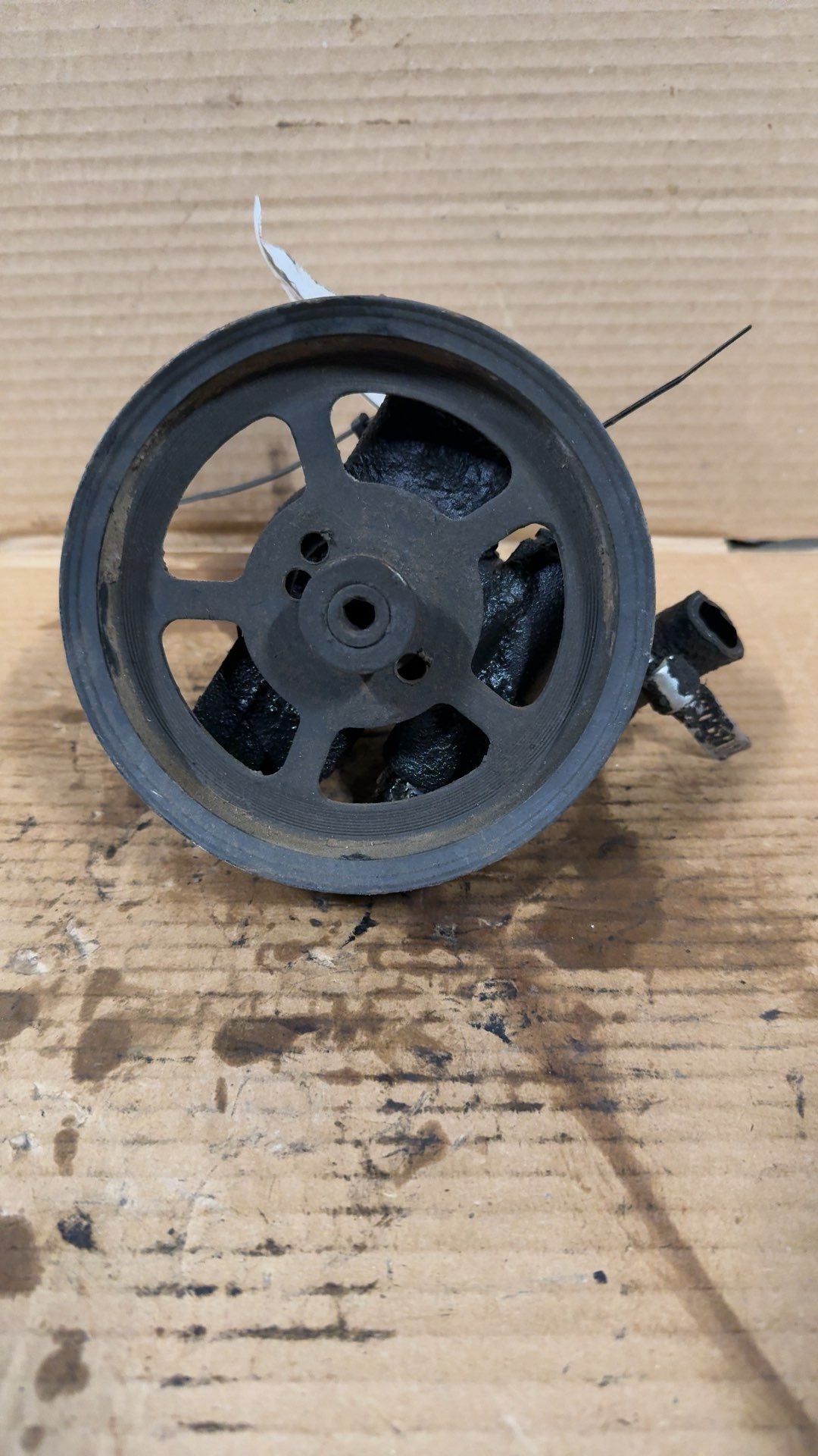 1997 thru 2002 Ford F150, Ford Crown Victoria, Ford F250 Power Steering Pump 4.6L