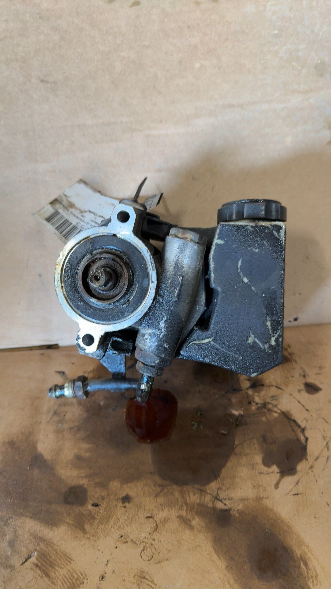 2000 thru 2004 Saturn L Series Power Steering Pump 2.2L 4 Cylinder VIN F