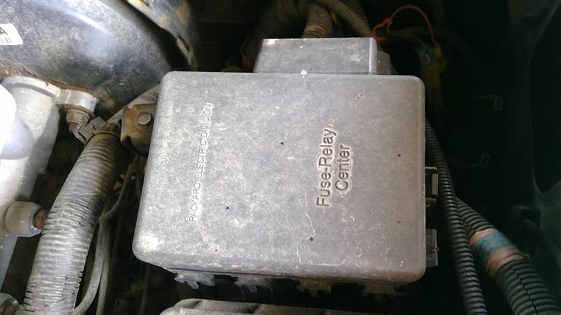 Donor vehicle 1999 Chevrolet Suburban 1500 (Stock #249659)