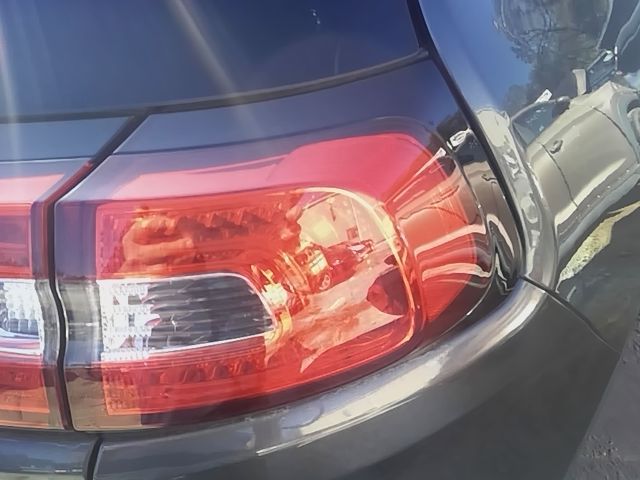 2014 thru 2018 Jeep Cherokee Passenger Side Right Tail Light Lamp Assembly quarter panel mounted LED R