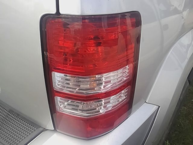 2008 thru 2012 Jeep Liberty Passenger Side Right Tail Light Lamp Assembly R
